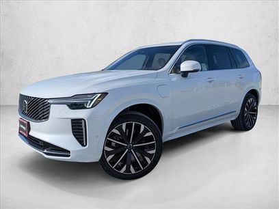 New 2026 Volvo XC90 T8 Ultra w/ Lounge Package