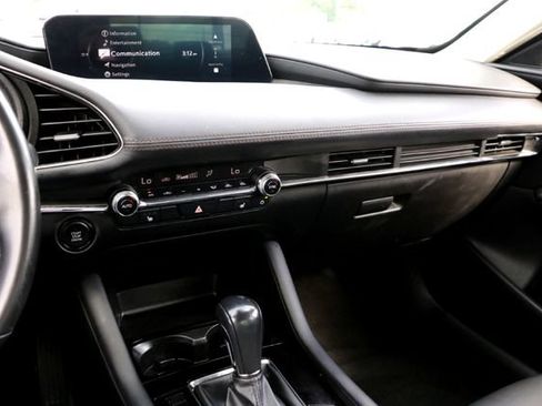 Used 2024 MAZDA MAZDA3 s FWD image 16