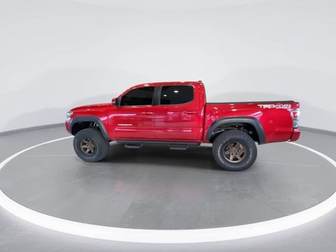 Used 2021 Toyota Tacoma TRD Off-Road w/ Technology Package image 5