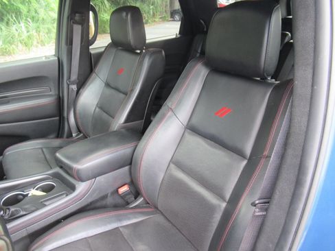 Used 2024 Dodge Durango GT RWD image 17