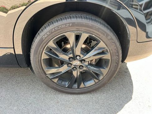 Used 2021 Chevrolet Blazer RS w/ LPO, Floor Liner Package FWD image 9