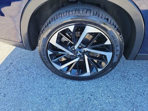 Used 2024 Mitsubishi Outlander SE AWD/4WD image 7