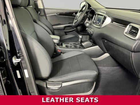 Used 2020 Kia Sorento LX AWD/4WD image 26
