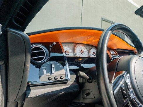 Used 2018 Rolls-Royce Dawn image 69