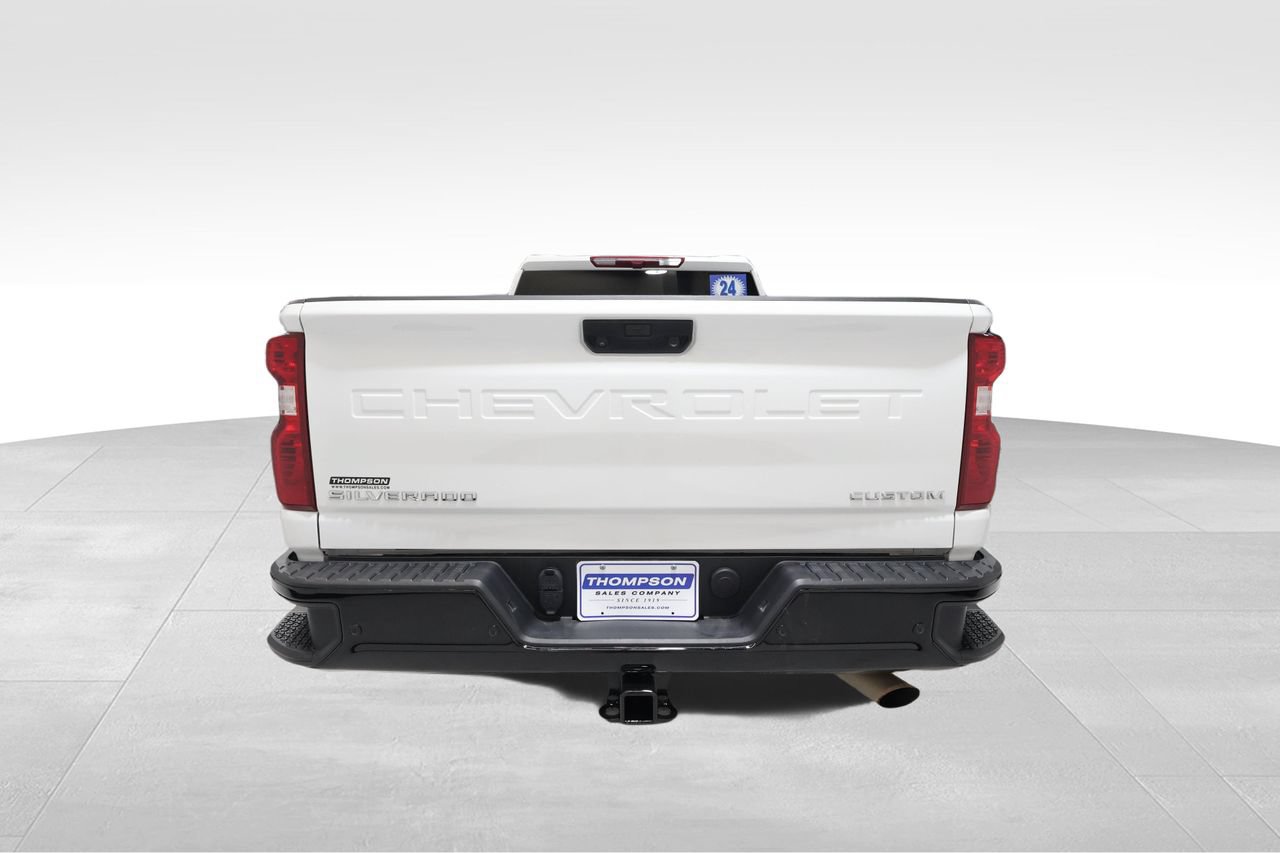 Used 2024 Chevrolet Silverado 2500 Custom w/ Custom Convenience Package AWD/4WD image 3