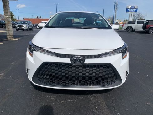 Used 2020 Toyota Corolla LE image 8