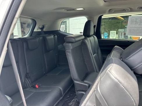 Used 2019 Subaru Ascent Limited AWD/4WD image 10