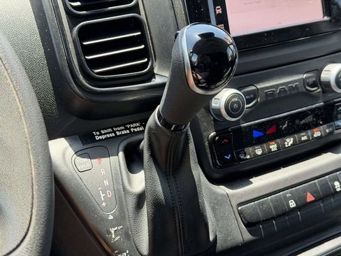 Used 2025 RAM ProMaster 2500 w/ U-Haul Equipment Group FWD image 30