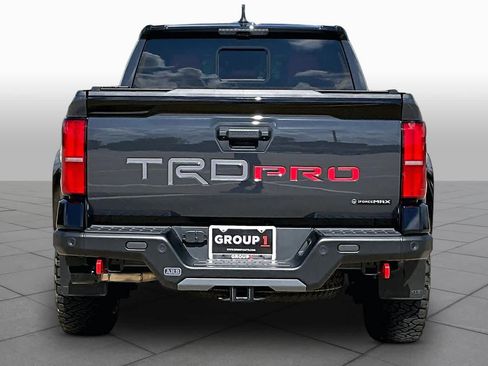 Used 2025 Toyota Tacoma TRD Pro AWD/4WD image 5