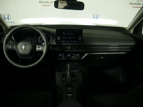 Used 2023 Honda HR-V LX image 16