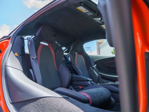 Used 2025 McLaren GTS image 26