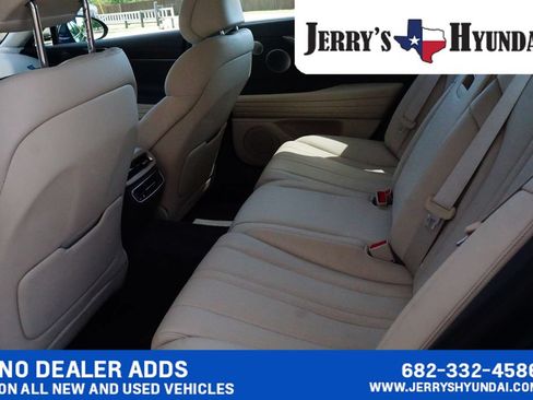 Used 2022 Genesis G80 2.5T w/ Advanced Package RWD image 23
