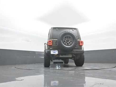 Used 2022 Jeep Wrangler Unlimited Rubicon w/ Xtreme Recon 35" Tire Package image 35