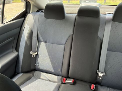 Used 2025 Nissan Versa SV image 37