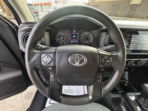 Used 2022 Toyota Tacoma SR image 13