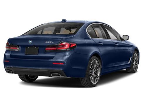 Certified 2023 BMW 530e w/ Convenience Package image 2