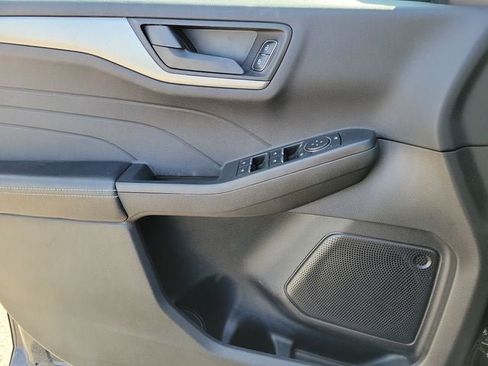 Certified 2023 Ford Escape Active AWD/4WD image 18