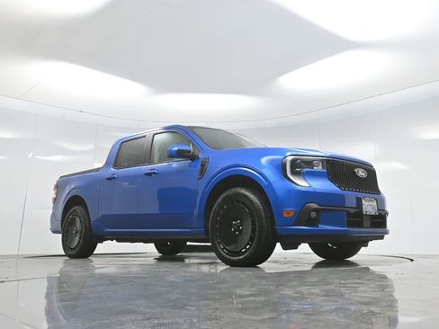 Used 2025 Ford Maverick Lobo image 48