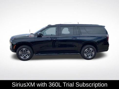 Used 2025 Chevrolet Suburban Z71 AWD/4WD image 4