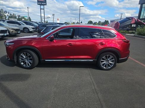 Used 2023 MAZDA CX-9 Signature AWD/4WD image 2