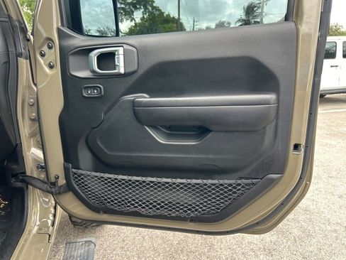 Used 2020 Jeep Gladiator Mojave w/ Trailer Tow Package image 28