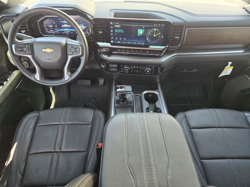 Used 2024 Chevrolet Silverado 1500 High Country w/ High Country Premium Package AWD/4WD image 27