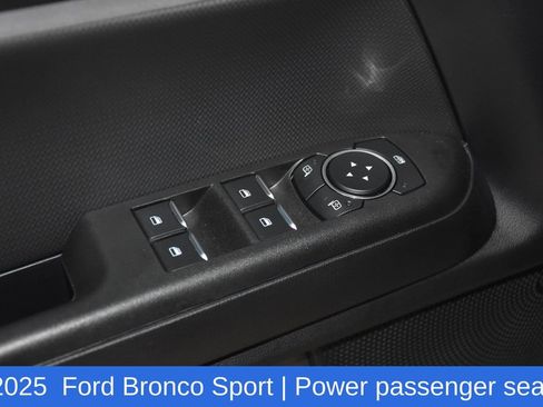 Used 2025 Ford Bronco Sport Badlands image 25