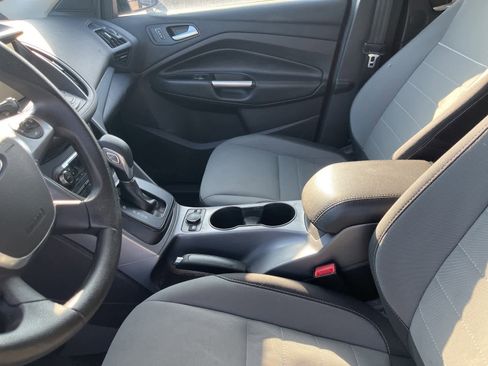 Used 2015 Ford Escape SE w/ Equipment Group 201A image 24