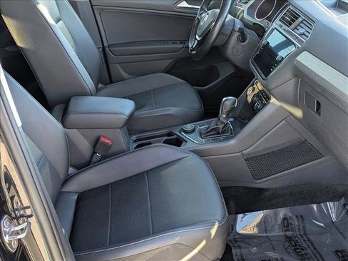 Used 2019 Volkswagen Tiguan SE image 20