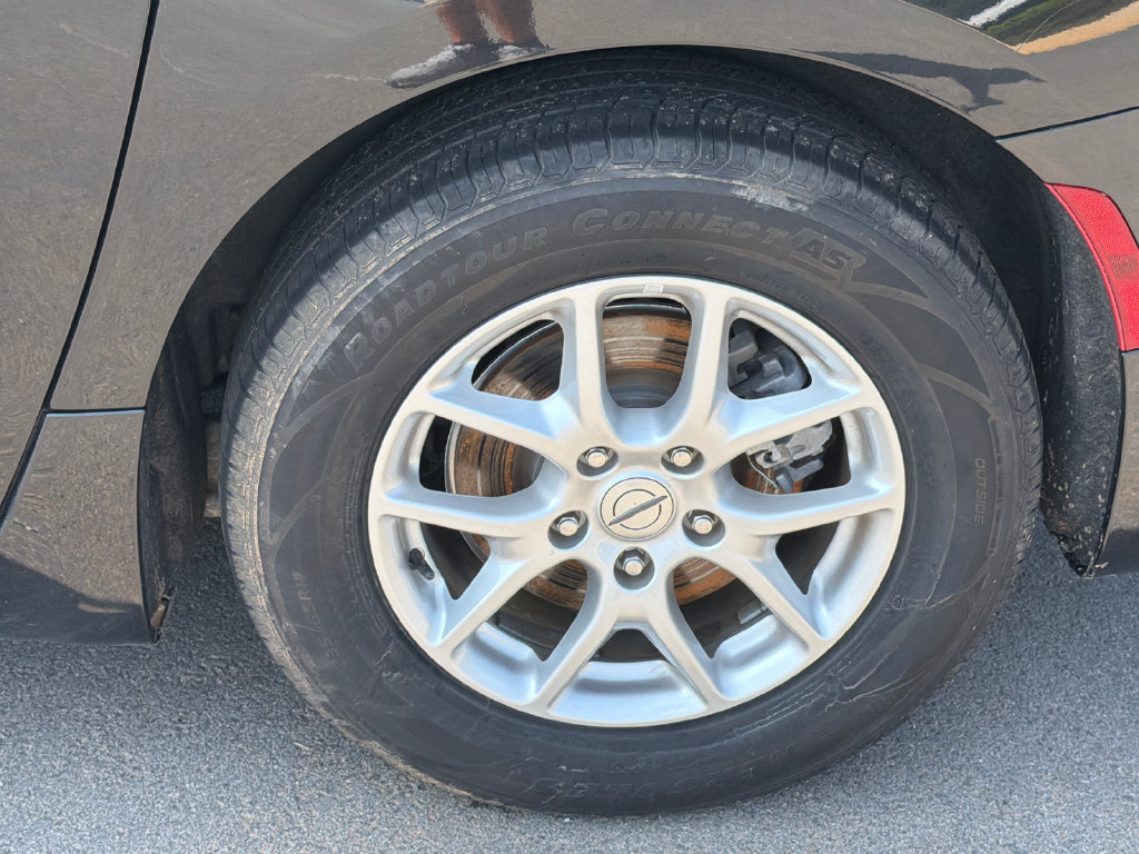 Used 2023 Chrysler Pacifica Touring-L FWD image 18