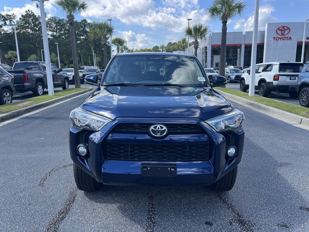 Used 2018 Toyota 4Runner SR5 Premium AWD/4WD image 3