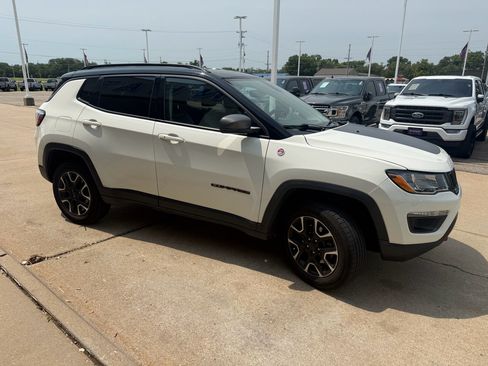 Used 2020 Jeep Compass Trailhawk AWD/4WD image 4