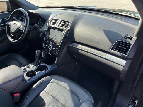 Used 2018 Ford Explorer Sport w/ Equipment Group 401A AWD/4WD image 13