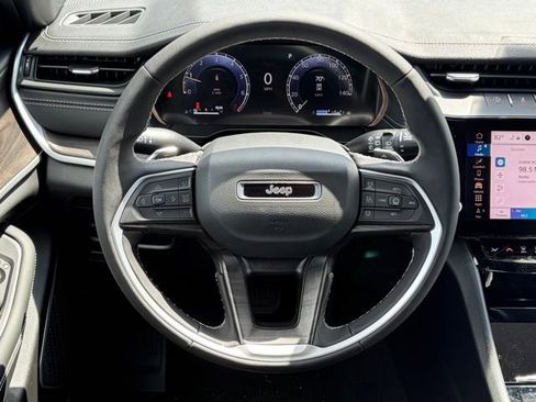 New 2026 Jeep Grand Cherokee L Limited AWD/4WD image 39