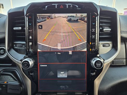 Used 2023 RAM 2500 Laramie AWD/4WD image 15