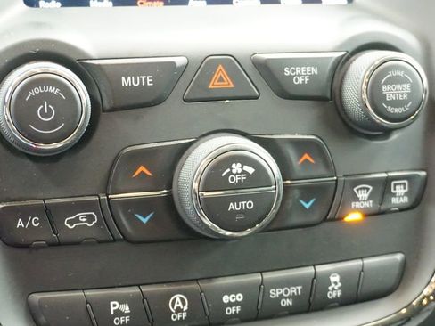 Certified 2018 Dodge Durango GT image 33