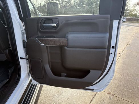 Used 2022 GMC Sierra 2500 Denali w/ Denali Ultimate Package image 17