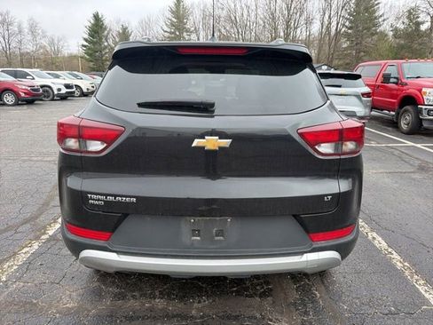 Used 2025 Chevrolet TrailBlazer LT AWD/4WD image 4