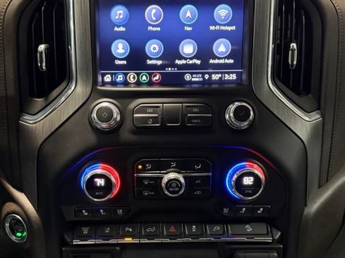 Used 2022 GMC Sierra 2500 Denali w/ Denali Ultimate Package AWD/4WD image 12