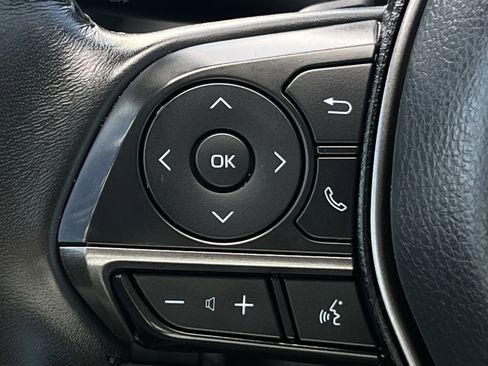 Used 2024 Toyota Camry SE image 12