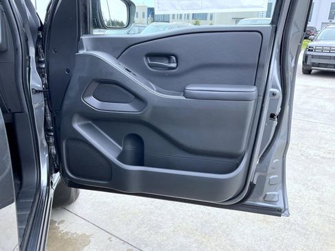 New 2026 Nissan Frontier SV w/ All-Weather Content Package AWD/4WD image 17