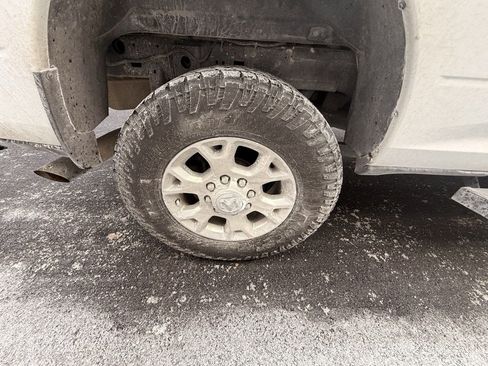 Used 2024 RAM 2500 Laramie image 10