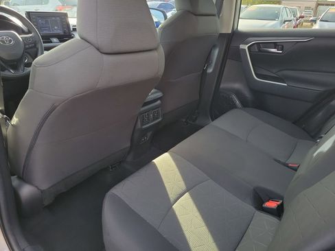 Used 2021 Toyota RAV4 XLE image 13