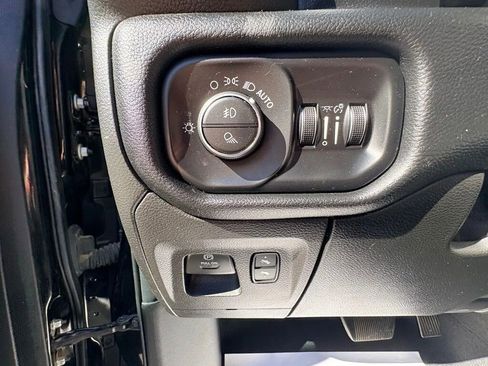 Used 2019 RAM 1500 Big Horn AWD/4WD image 28