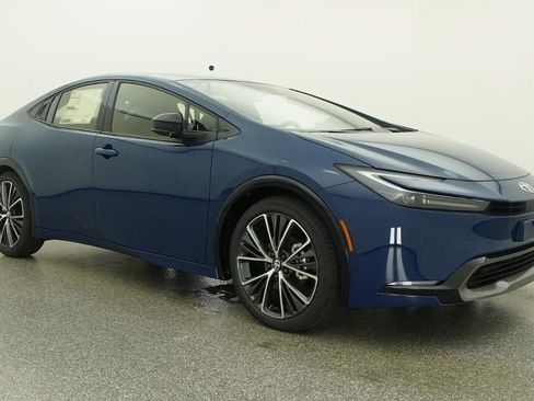 New 2027 Toyota Prius XLE FWD image 29
