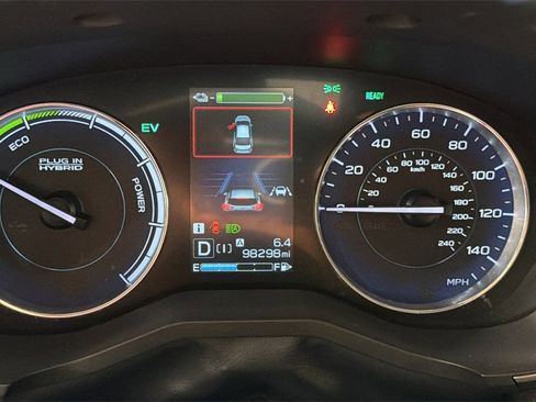 Used 2019 Subaru Crosstrek Hybrid w/ Moonroof Package w/Navigation image 32