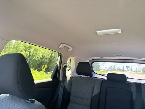 Used 2023 Nissan Rogue SV AWD/4WD image 18