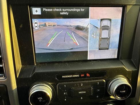 Used 2018 Ford F150 Platinum w/ Equipment Group 701A Luxury RWD image 26