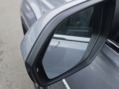 New 2026 Volkswagen Atlas Cross Sport SE image 5