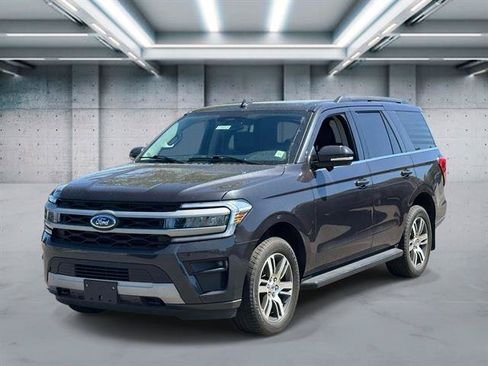 Used 2024 Ford Expedition XLT AWD/4WD image 26